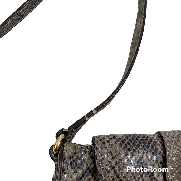 Michael Kors Charlton‎ Snakeskin Crossbody Gold Lock Mini Crossbody Bag - Picture 3 of 16